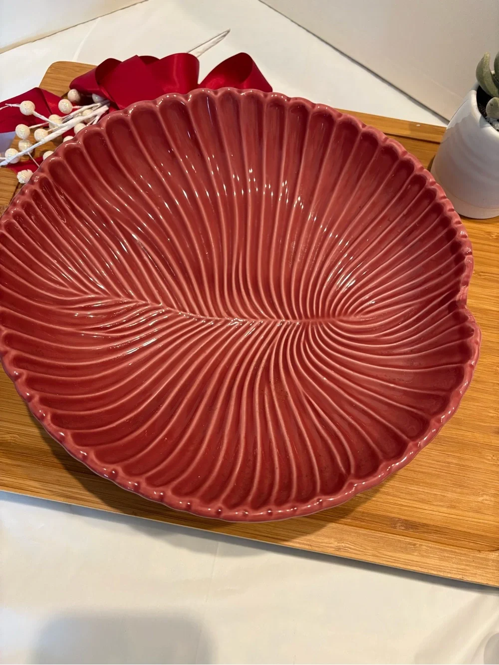 Vintage Banana Leaf Pattern Serving Bowl Maroon By L Made in Italy